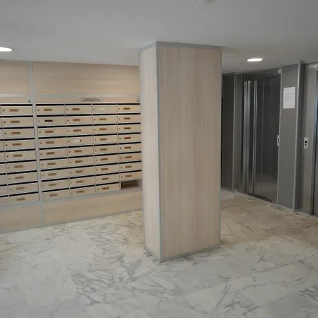 Cute & Spacious Marie Antoinette Cannes